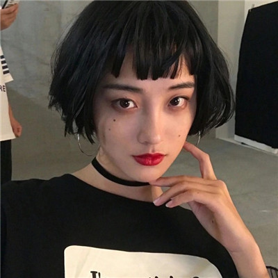 �������䳬קŮ��ͷ�� ���Ƕ��ǳ������С��