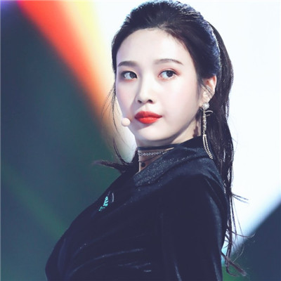 �������䳬קŮ��ͷ�� ���Ƕ��ǳ������С��