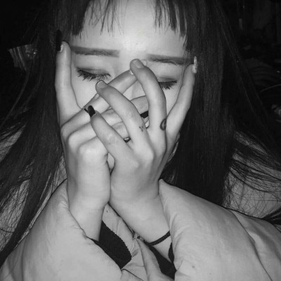 �ڰ׳�קŮ��ͷ�� ���²���ͷ�Ժ󲻽���