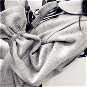 ����˸кڰ�Ů��ͷ�� ��Щ����������