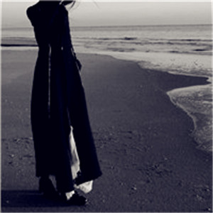 ����˸кڰ�Ů��ͷ�� ��Щ����������