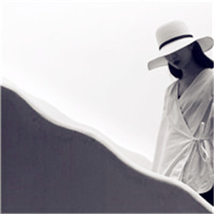 ����˸кڰ�Ů��ͷ�� ��Щ����������