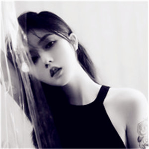 ����˸кڰ�Ů��ͷ�� ��Щ����������