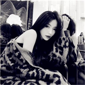 ����˸кڰ�Ů��ͷ�� ��Щ����������