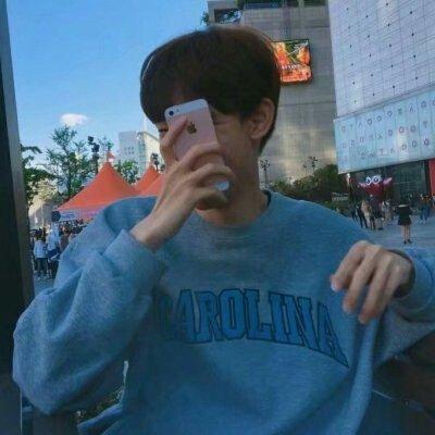 ˧����Ц������΢��ͷ��