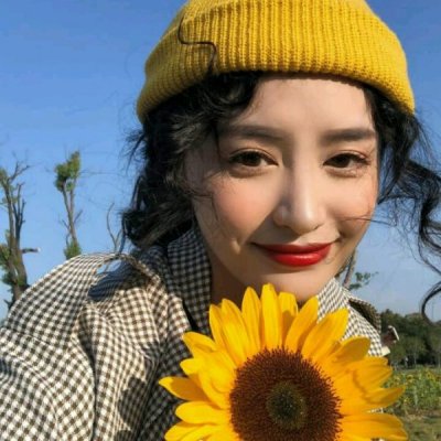 �ɰ�������Ů΢��ͷ��