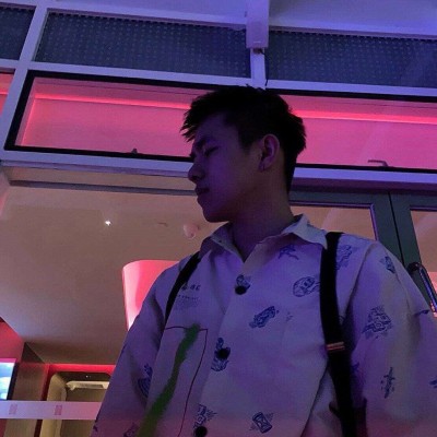 ����Ե�����΢��ͷ��