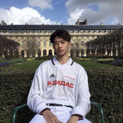 ����Ե�����΢��ͷ��