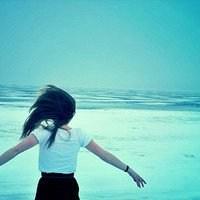 ��¶����ͷ��Ů�����屳ӰС����