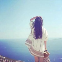 ��¶����ͷ��Ů�����屳ӰС����