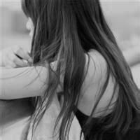 ��¶����ͷ��Ů�����屳ӰС����