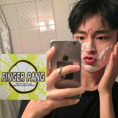 ����˧����ͷ�����ߺ󣬰������