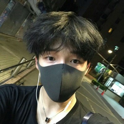 ����˧����ͷ�����ߺ󣬰������