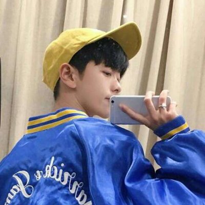 ����˧����ͷ�����ߺ󣬰������