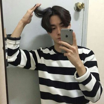 ����˧����ͷ�����ߺ󣬰������