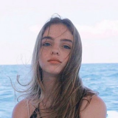 ŷ��Ů�����Ե���ͷ��