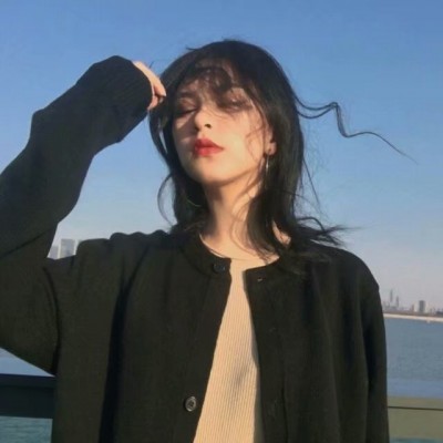 ŷ��Ů�����Ե���ͷ��