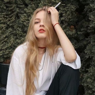 ŷ��Ů�����Ե���ͷ��