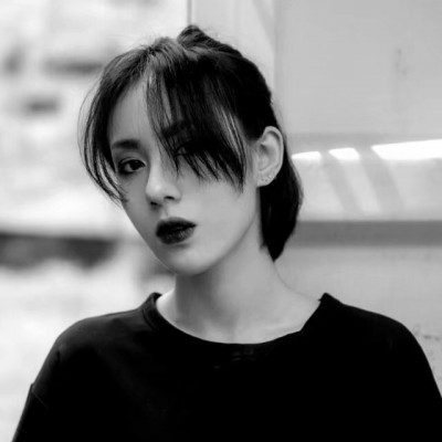 ŷ��Ů�����Ե���ͷ��