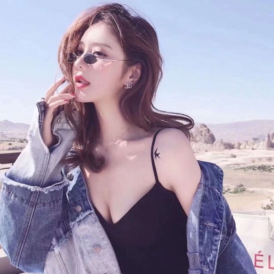 �ɰ��򵥵�Ů��С���¿ɰ��������ͷ��