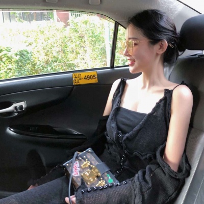 �ɰ��򵥵�Ů��С���¿ɰ��������ͷ��