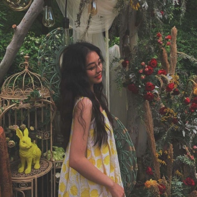 �ɰ��򵥵�Ů��С���¿ɰ��������ͷ��