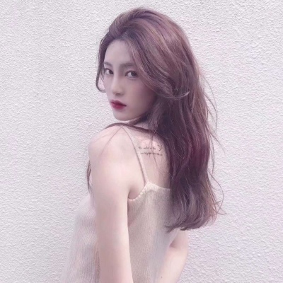 �ɰ��򵥵�Ů��С���¿ɰ��������ͷ��