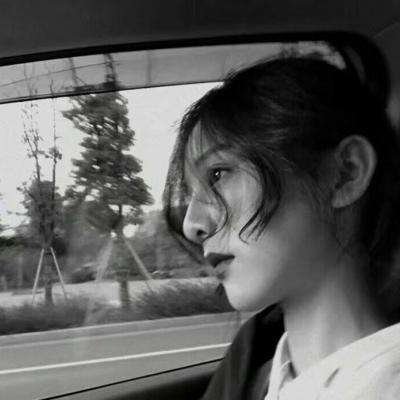 �ڰ�Ůͷ�����������