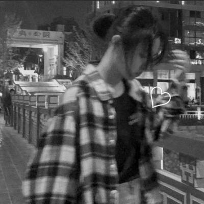 �ڰ�Ůͷ�����������