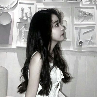 �ڰ�Ůͷ�����������