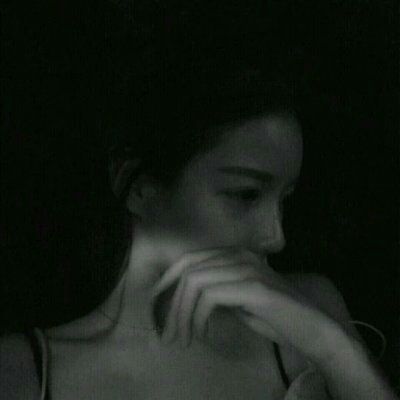 �ڰ�Ůͷ�����������