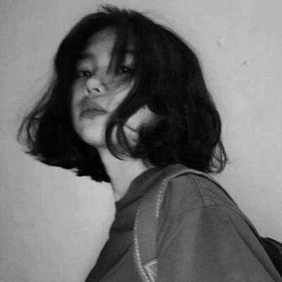 �ڰ�Ůͷ�����������