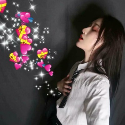 С����ʫ��Ĺ���ͷ��