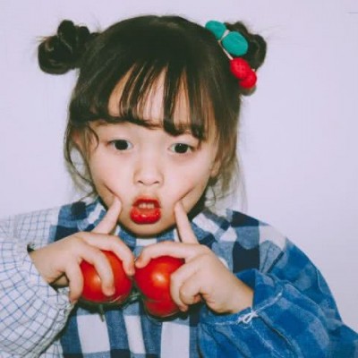 С����ʫ��Ĺ���ͷ��