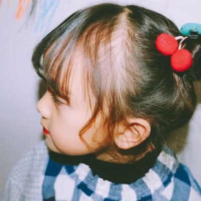 С����ʫ��Ĺ���ͷ��