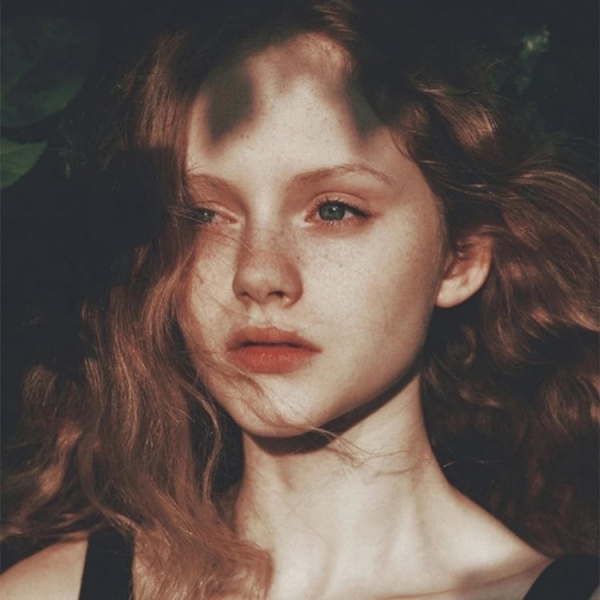 ŷ��Ů��ͷ��--��һת�۾����㺦������