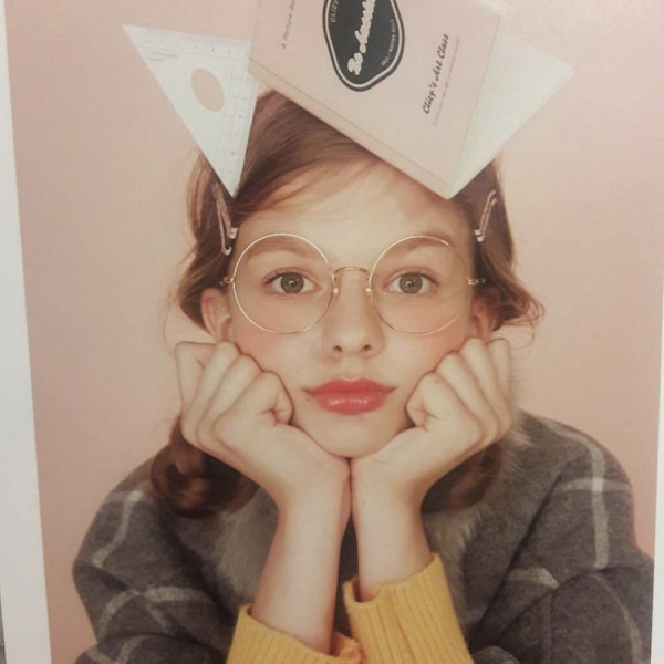 ŷ��Ů��ͷ��--��һת�۾����㺦������