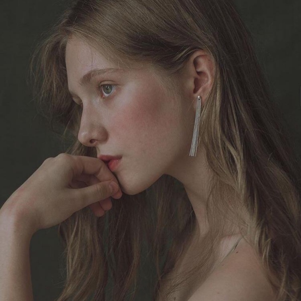 ŷ��Ů��ͷ��--��һת�۾����㺦������