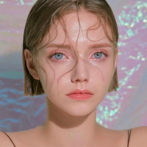 ŷ��Ů��ͷ��--��һת�۾����㺦������