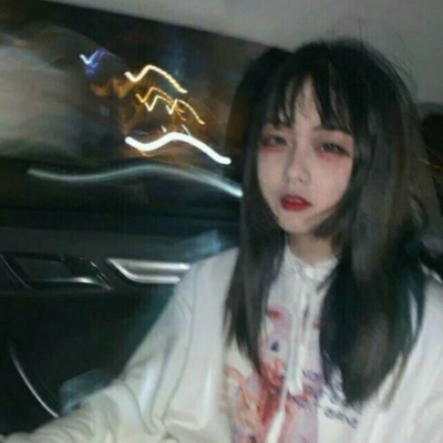 Ů���������˺���֮����˸��ǷϾ�����QQͷ��