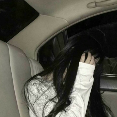 Ů���������˺���֮����˸��ǷϾ�����QQͷ��