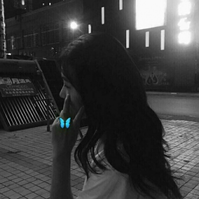 Ů���������˺���֮����˸��ǷϾ�����QQͷ��