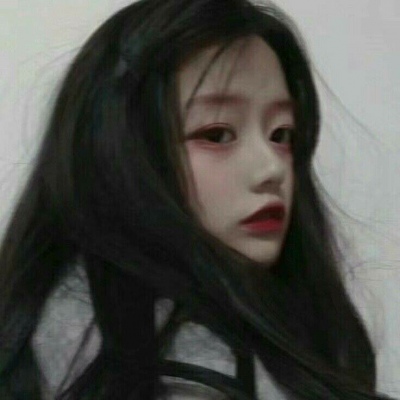 Ů���������˺���֮����˸��ǷϾ�����QQͷ��