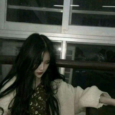 Ů���������˺���֮����˸��ǷϾ�����QQͷ��