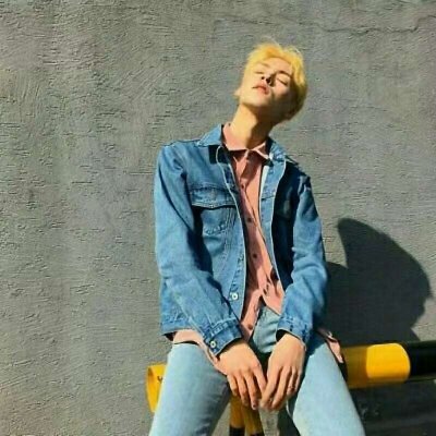 �ſ�˧������ͷ��һ��