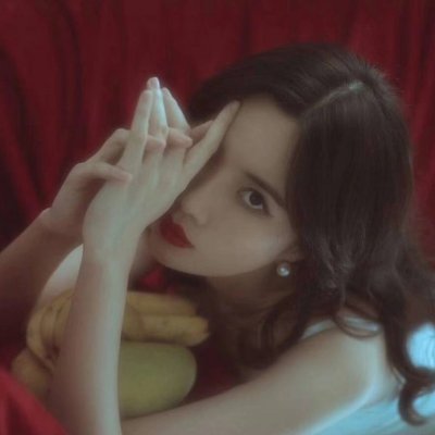 ��ɫϵŮ��΢��ͷ��