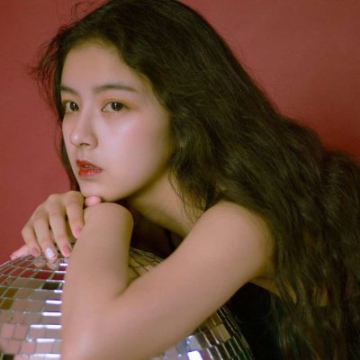 ��ɫϵŮ��΢��ͷ��