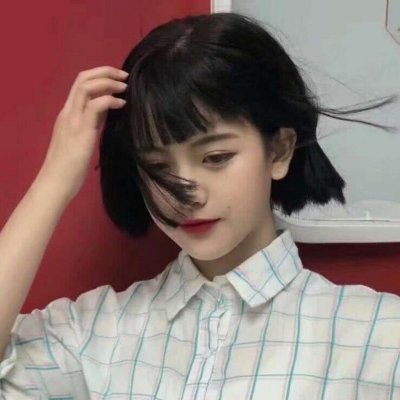 ��ɫϵŮ��΢��ͷ��