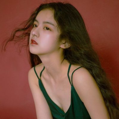 ��ɫϵŮ��΢��ͷ��