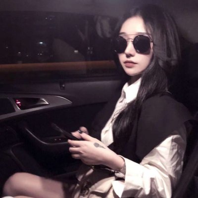 �������Է�����Ů��΢��ͷ��--���������